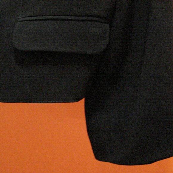 Open, Easygoing, Informal. Cropped Blazer for Casual and Office Wear - Picture 5 of 7